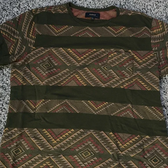 Roark 100% Organic Cotton Green Patterned Shirt with front pocket. Size L. - Picture 5 of 8